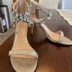 Jewel by Badgley Mischka Gold Heel with Crystal Embellishments- Size 5.5